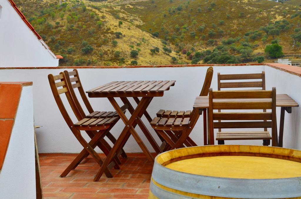 Casa Do Funil Guest House Mértola Екстериор снимка